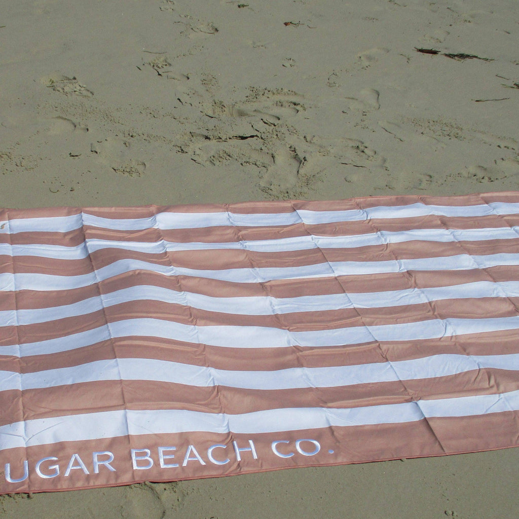 Sandless beach towels